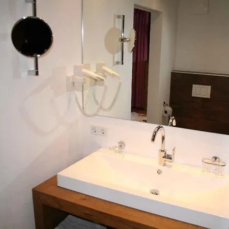 Bed and Breakfast S P O R T A L M - Seefeld *