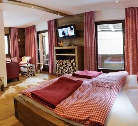 فندق مبيت وإفطار S P O R T A L M - Seefeld سيفيلد ان تيرول